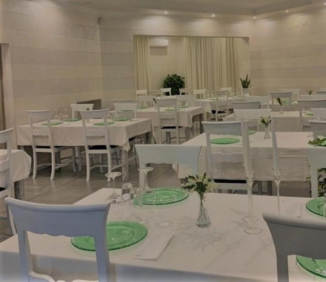 Hotel Lorena Toscolano Maderno Exterior foto
